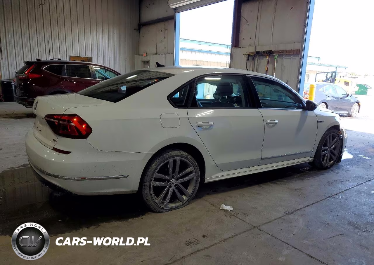 2018 Volkswagen Passat S VIN:1VWAA7A33JC006603 - 3