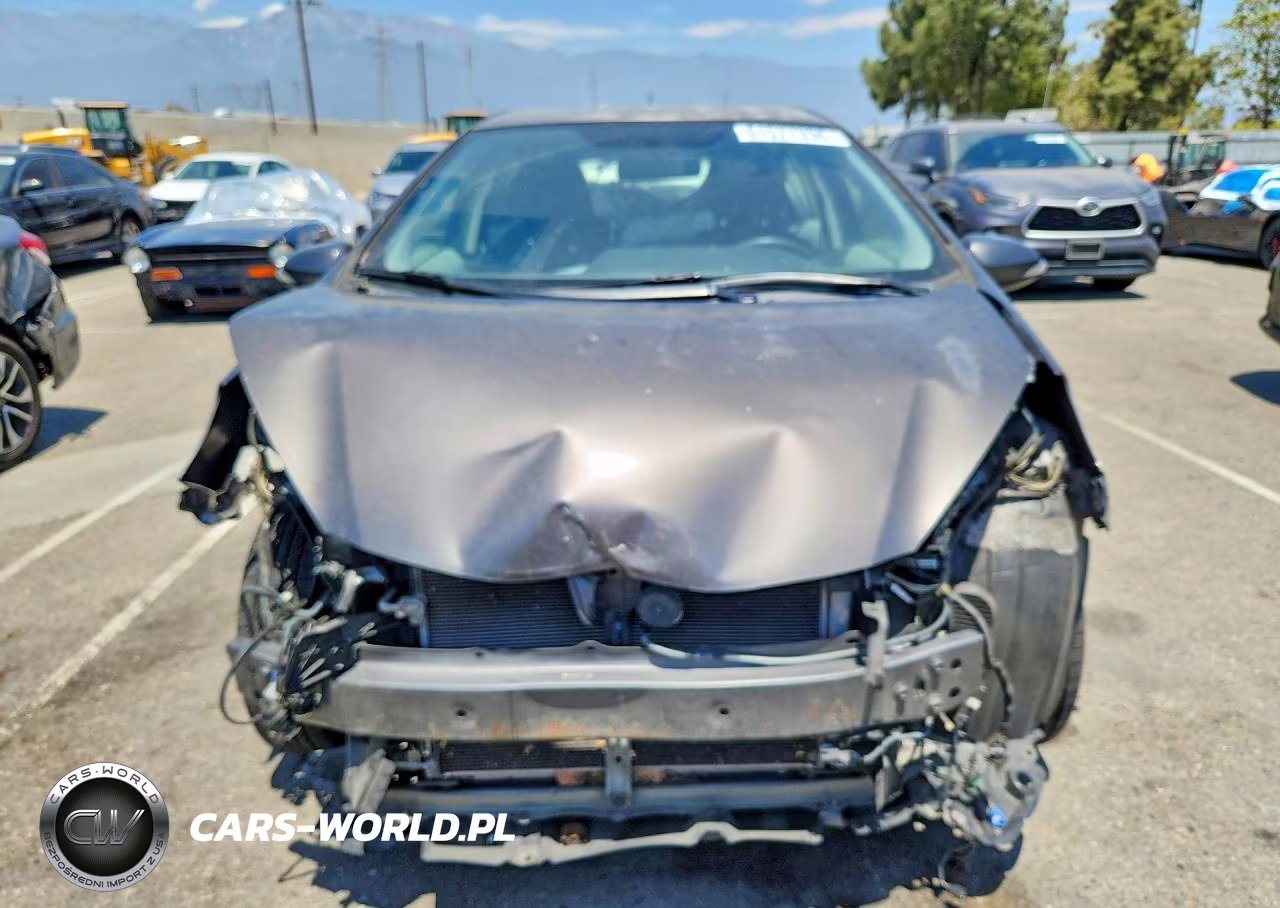 2012 Toyota Prius C Two VIN:JTDKDTB30C1521045 - 5