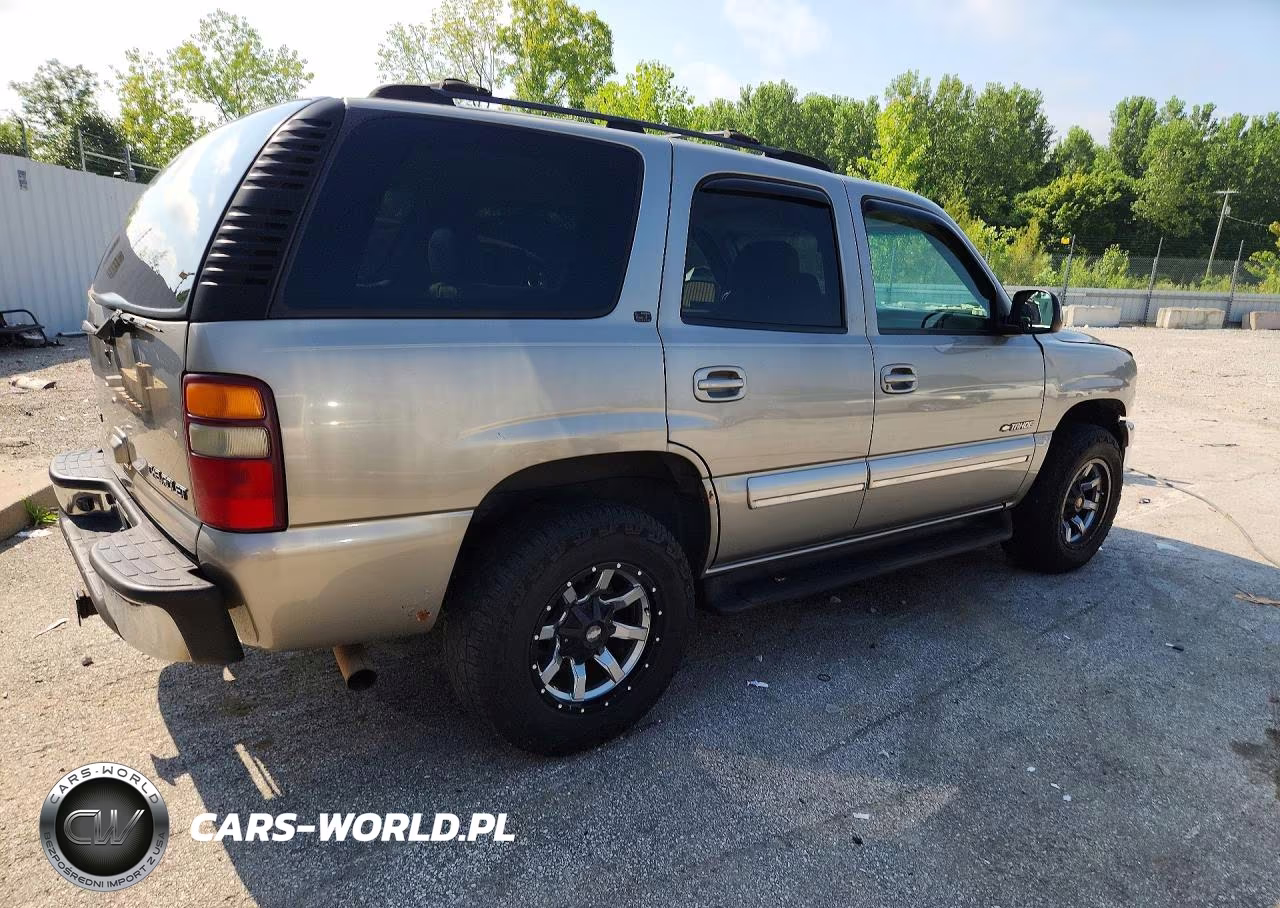 2002 Chevrolet Tahoe K1500 VIN:1GNEK13ZX2J175005 - 3
