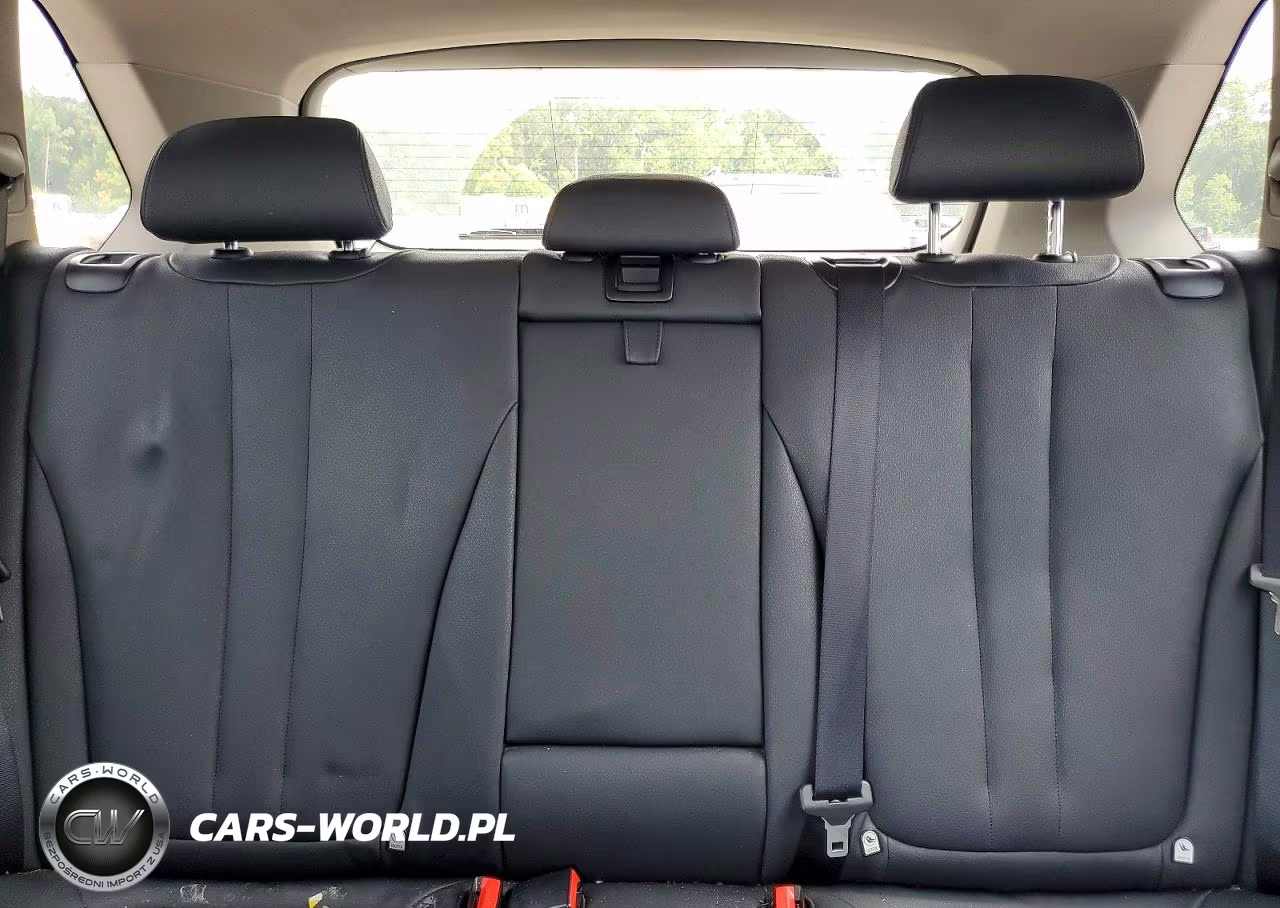 2015 BMW X5 xDrive35I VIN:5UXKR0C50F0K64350 - 10