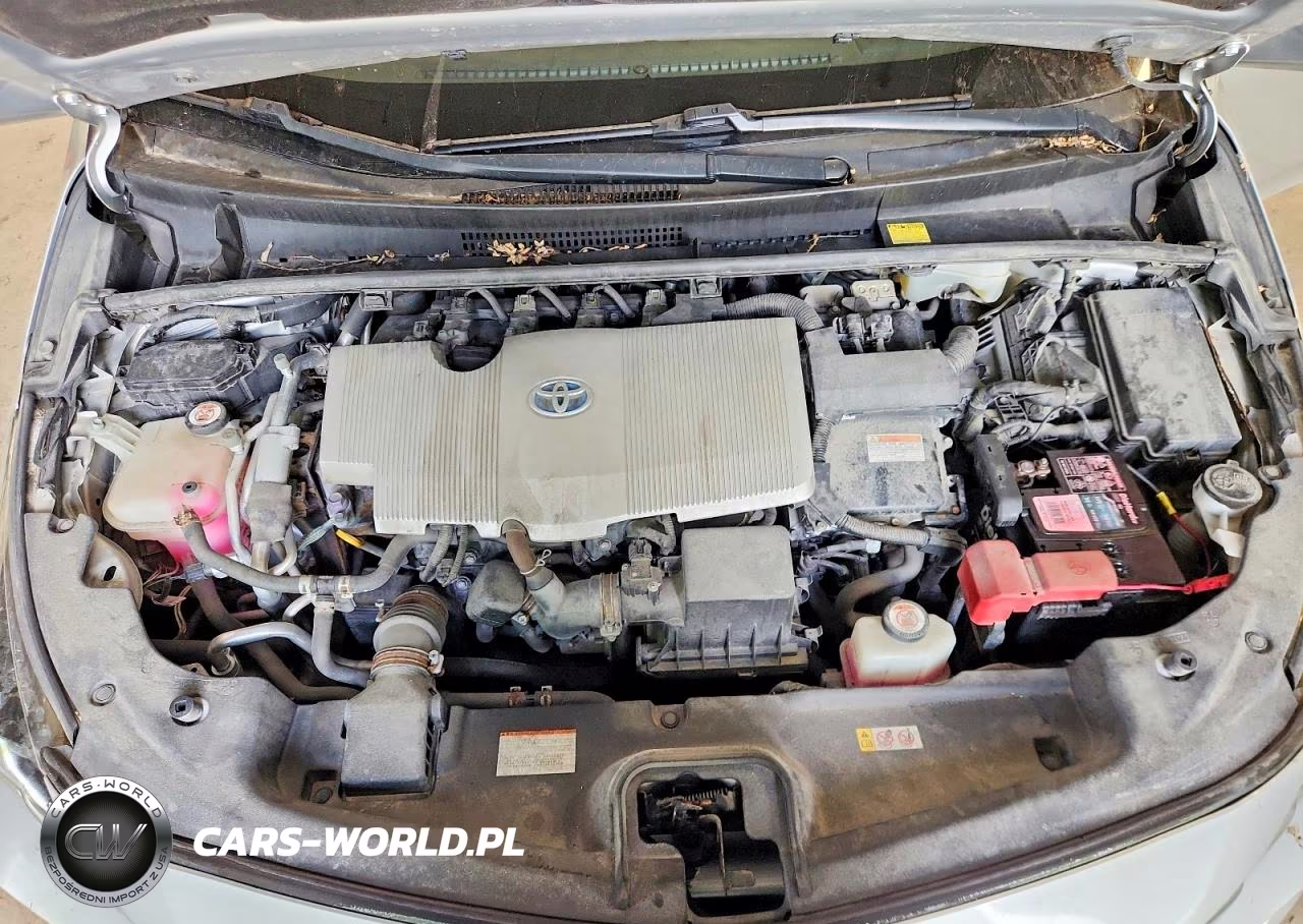 2018 Toyota Prius Prime Advanced VIN:JTDKARFP8J3081683 - 11