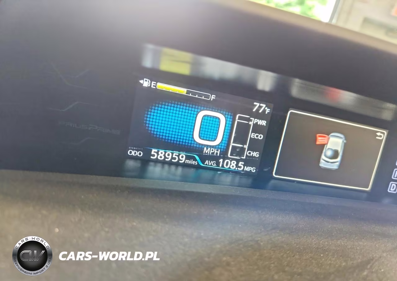 2018 Toyota Prius Prime Advanced VIN:JTDKARFP8J3081683 - 9