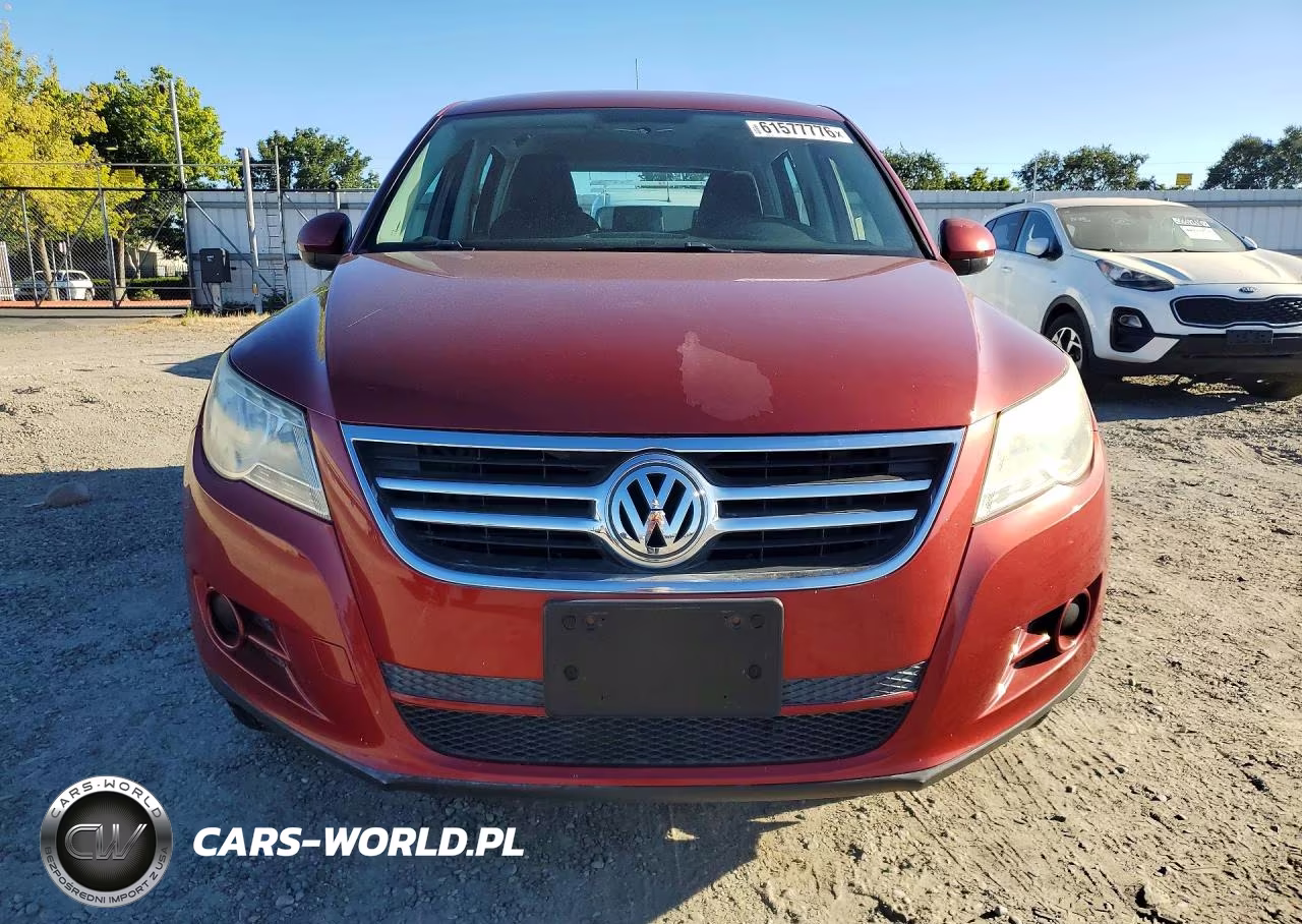 2010 Volkswagen Tiguan S VIN:WVGAV7AX4AW000474 - 5