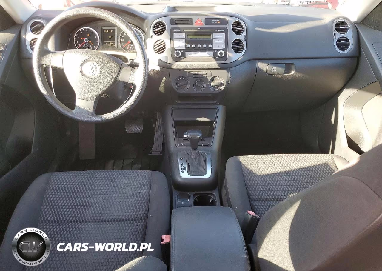 2010 Volkswagen Tiguan S VIN:WVGAV7AX4AW000474 - 8