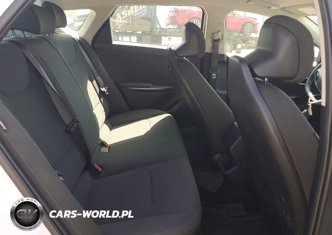 2026 Kia K4 Lxs VIN:3KPFT4DE3TE280085 - 10