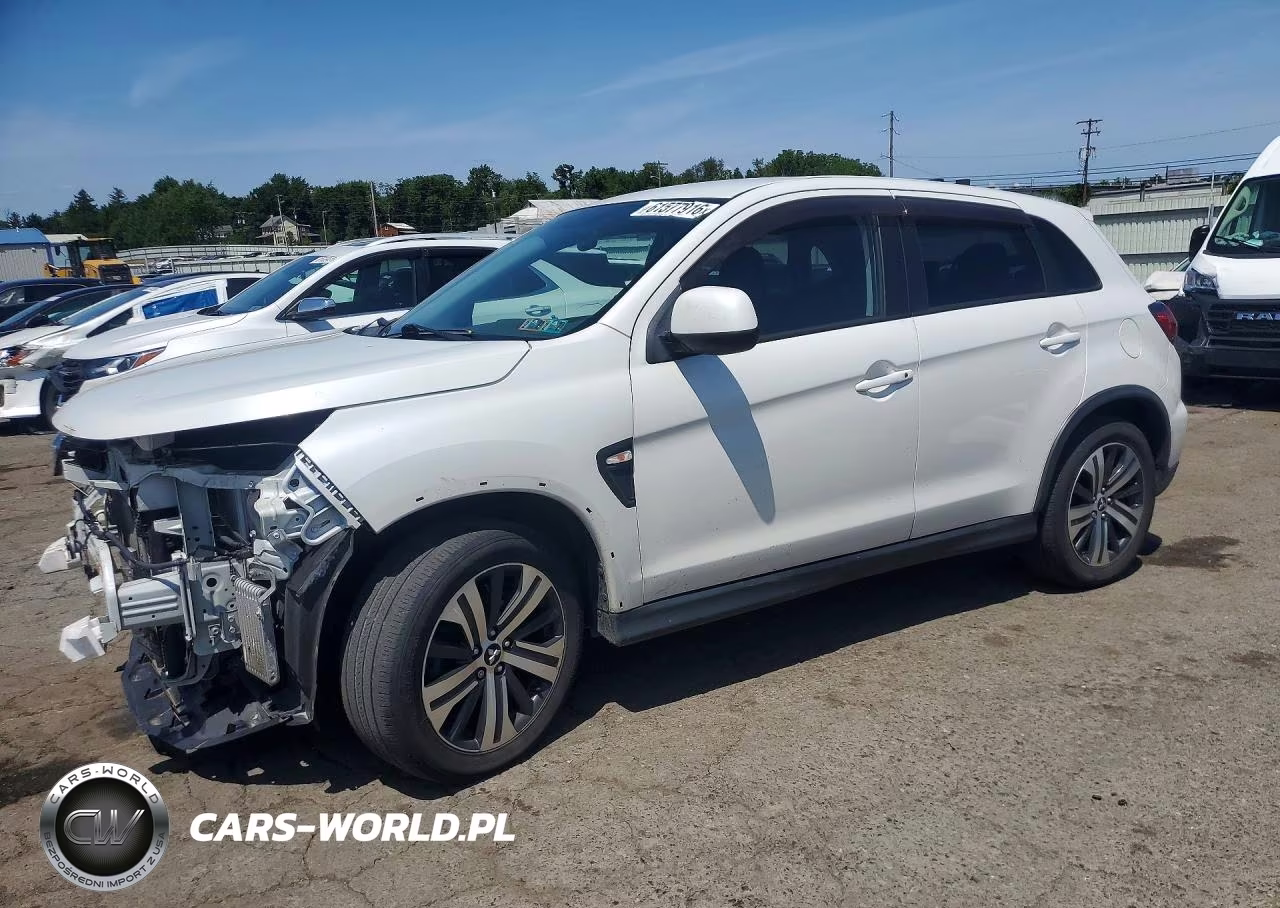 2020 Mitsubishi Outlander Sport Es – zdjęcie 1 z 13