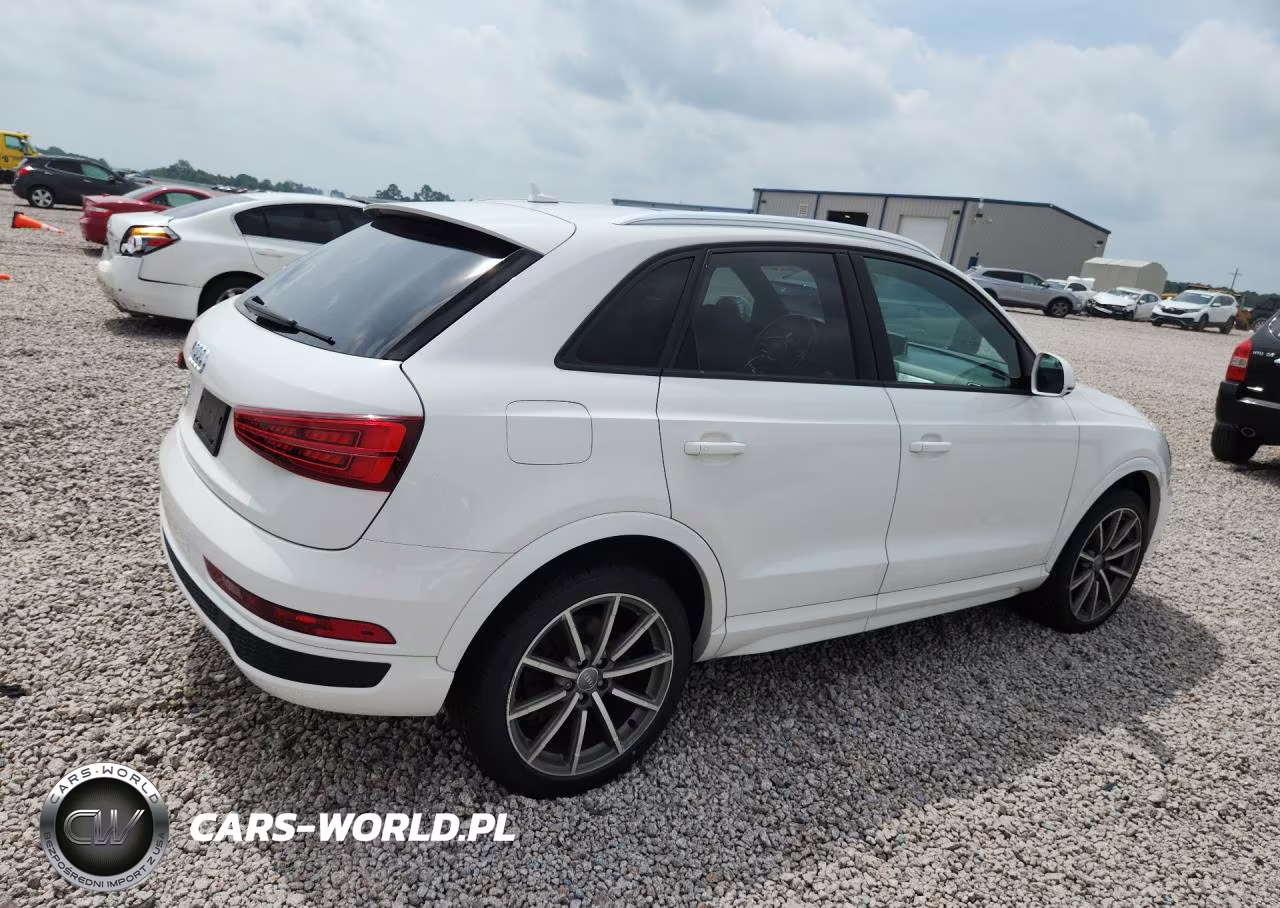 2018 Audi Q3 Premium VIN:WA1BCCFS0JR023943 - 3
