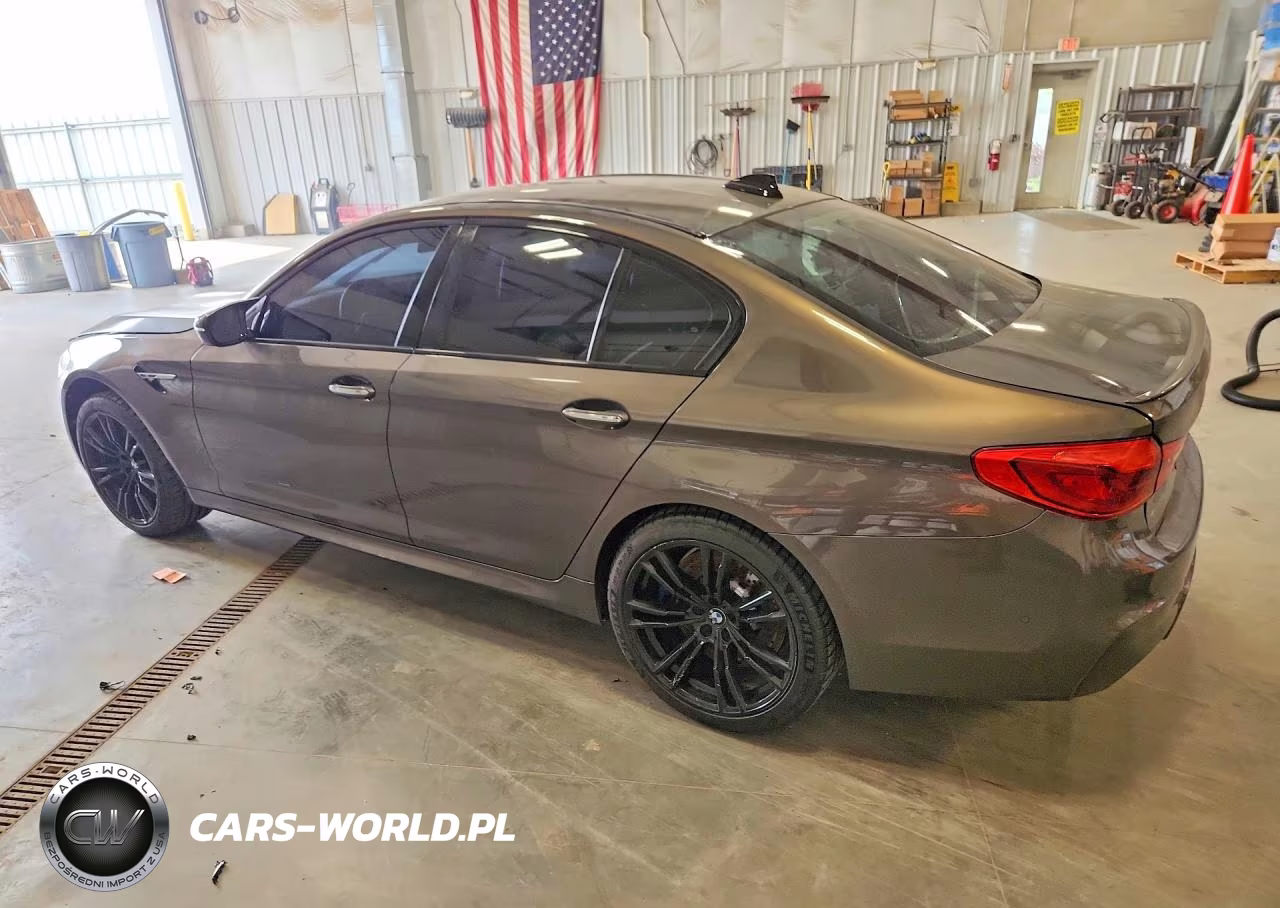 2018 BMW Motorrad M5 VIN:WBSJF0C58JB282204 - 2