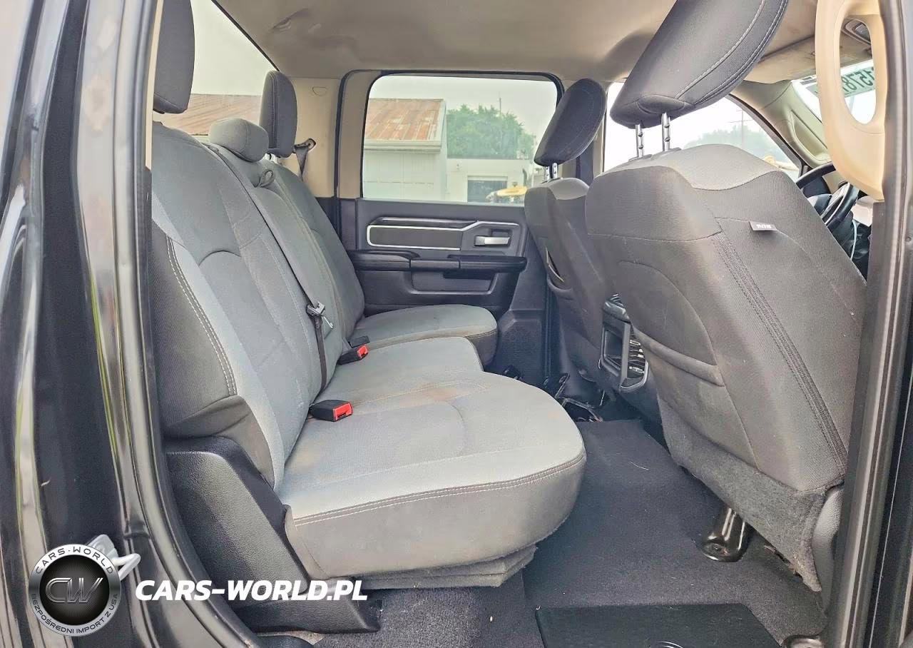 2019 Ram 2500 Big Horn VIN:3C6UR5JL9KG703440 - 10