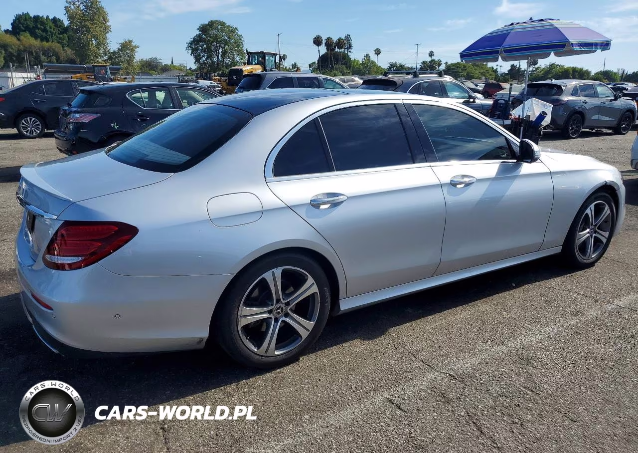2017 Mercedes-Benz E 300 VIN:WDDZF4JB9HA166624 - 3