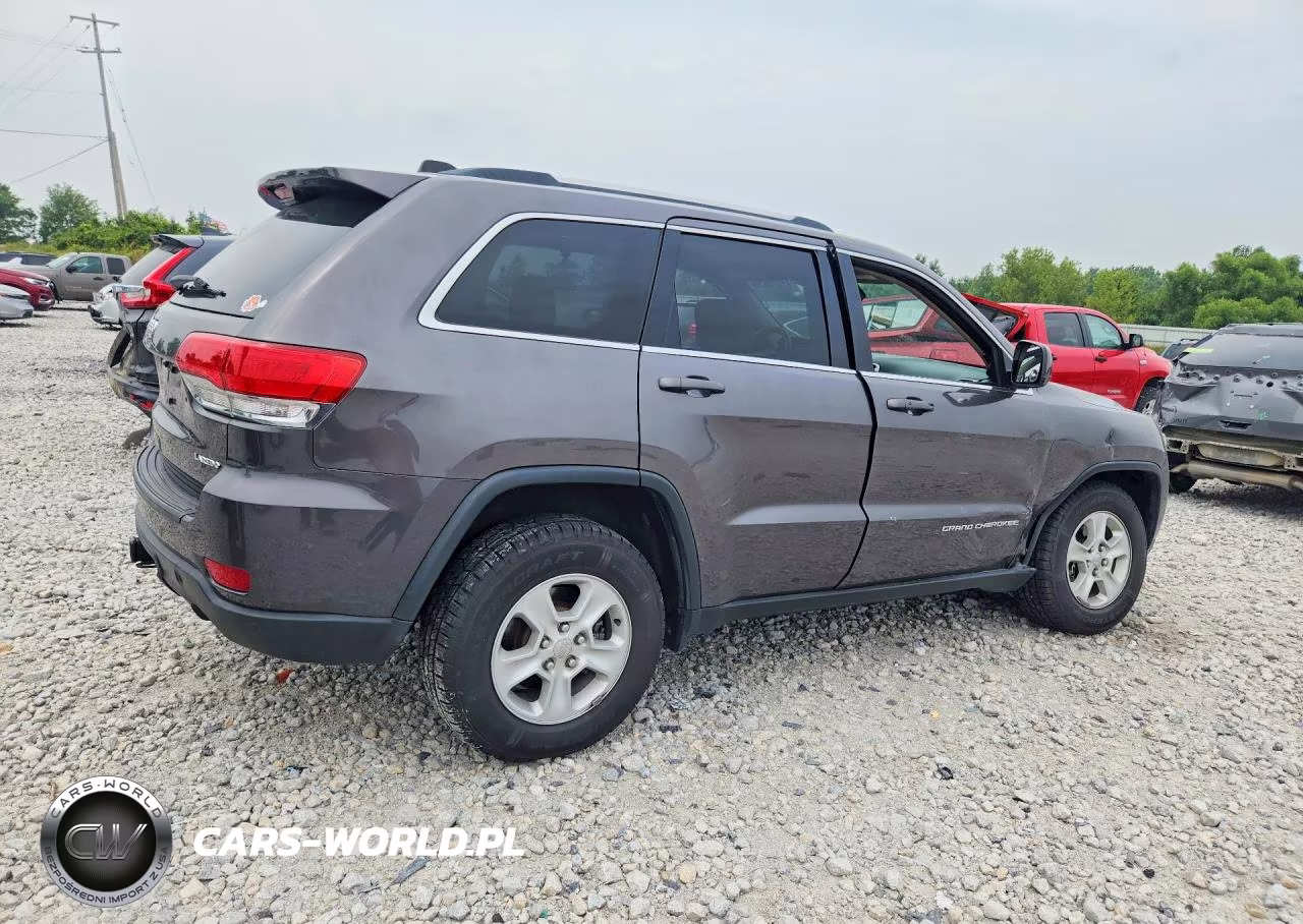 2014 Jeep Grand Cherokee Laredo VIN:1C4RJFAG7EC510158 - 3