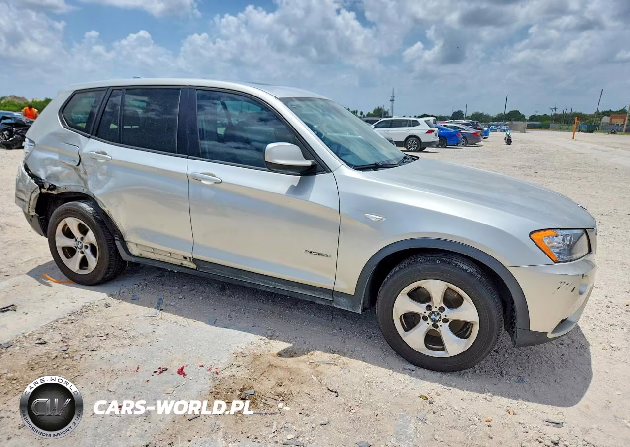 2011 BMW X3 xDrive28I VIN:5UXWX5C5XBL705124 - 4