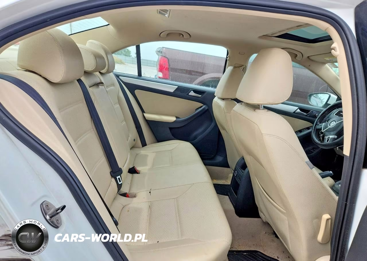 2014 Volkswagen Jetta Hybrid VIN:3VW637AJ4EM214587 - 10