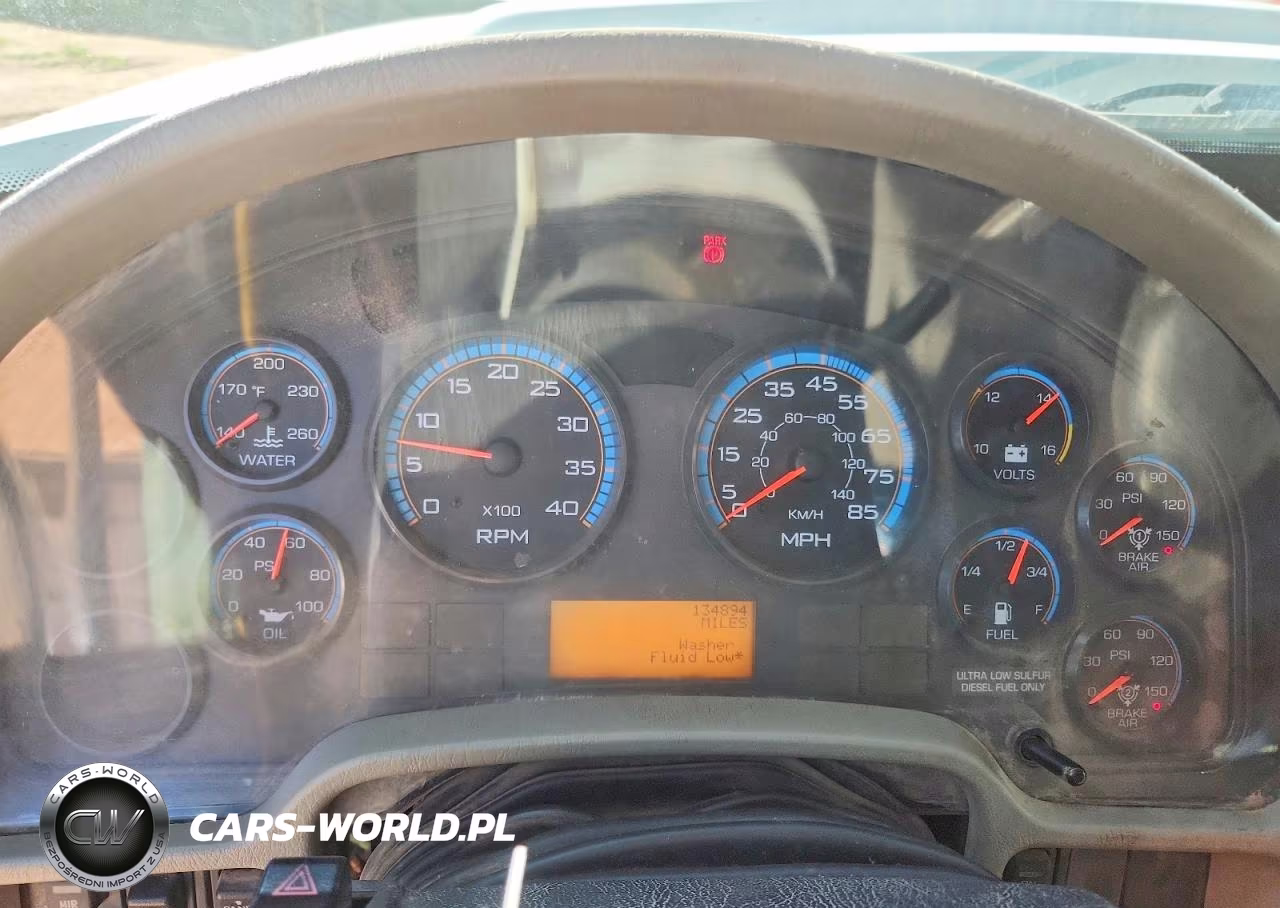 2009 International 7500 Crane Truck VIN:1HTWNAZT99J108139 - 9