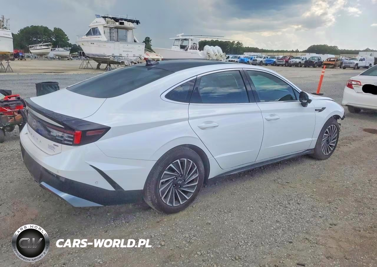 2024 Hyundai Sonata Hybrid Limited VIN:KMHL54JJ5RA099978 - 3