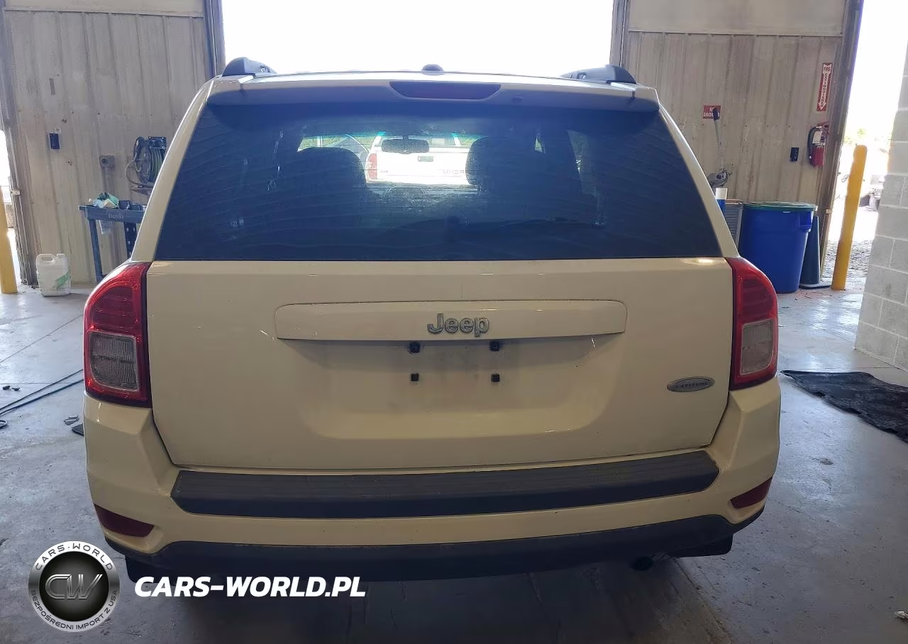2013 Jeep Compass Latitude VIN:1C4NJCEA1DD230117 - 6