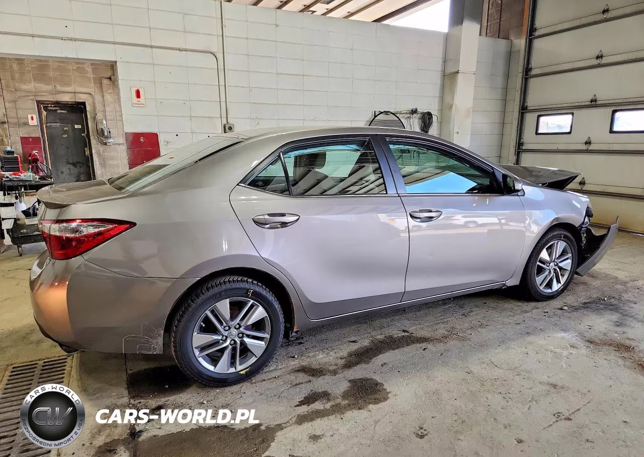 2015 Toyota Corolla Le Eco Plus VIN:5YFBPRHE3FP211703 - 3