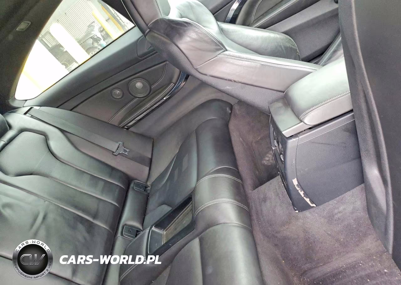 2015 BMW M4 VIN:WBS3R9C57FK334899 - 10