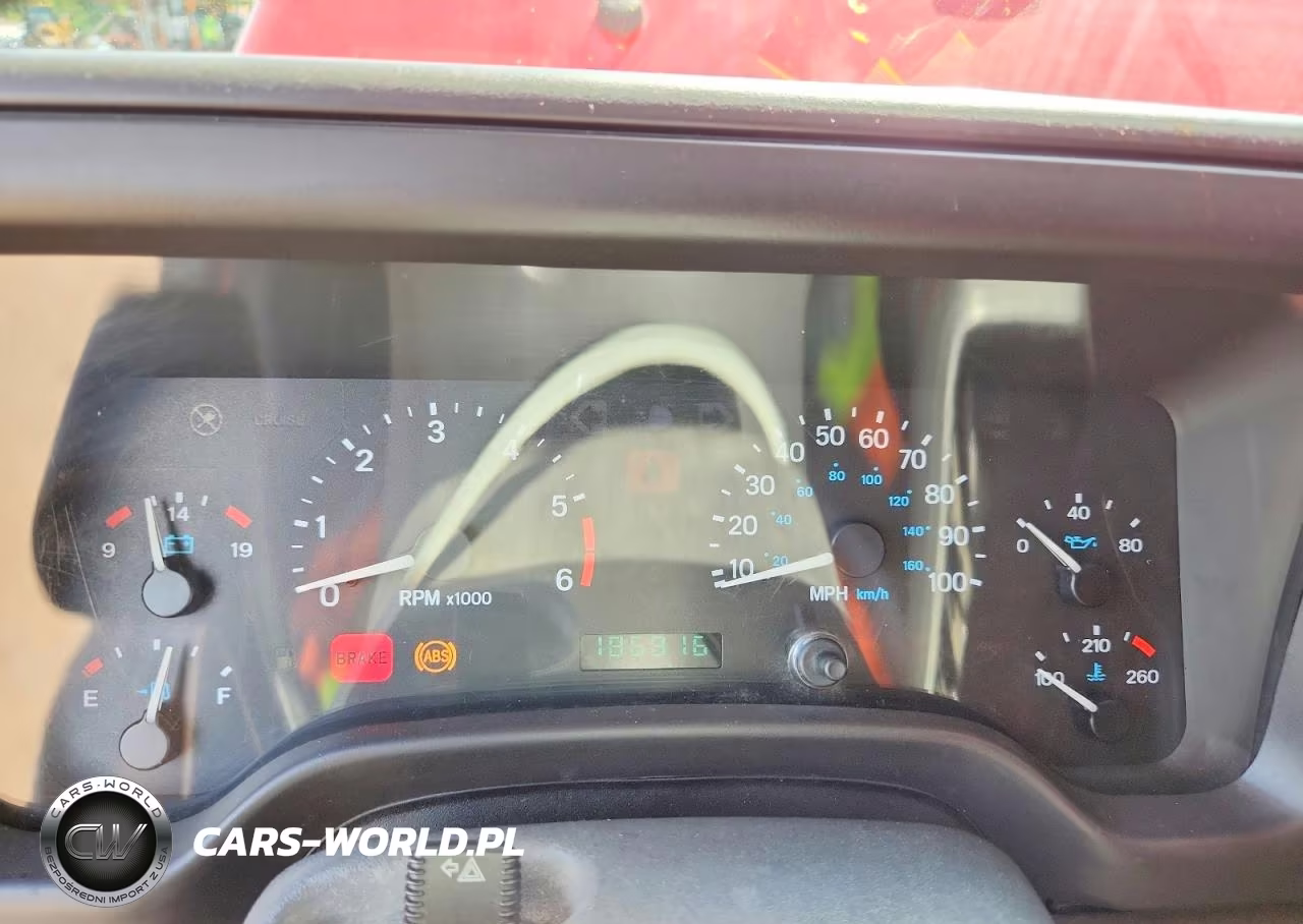 2000 Jeep Wrangler - Tj Sport VIN:1J4FA49S1YP779411 - 9