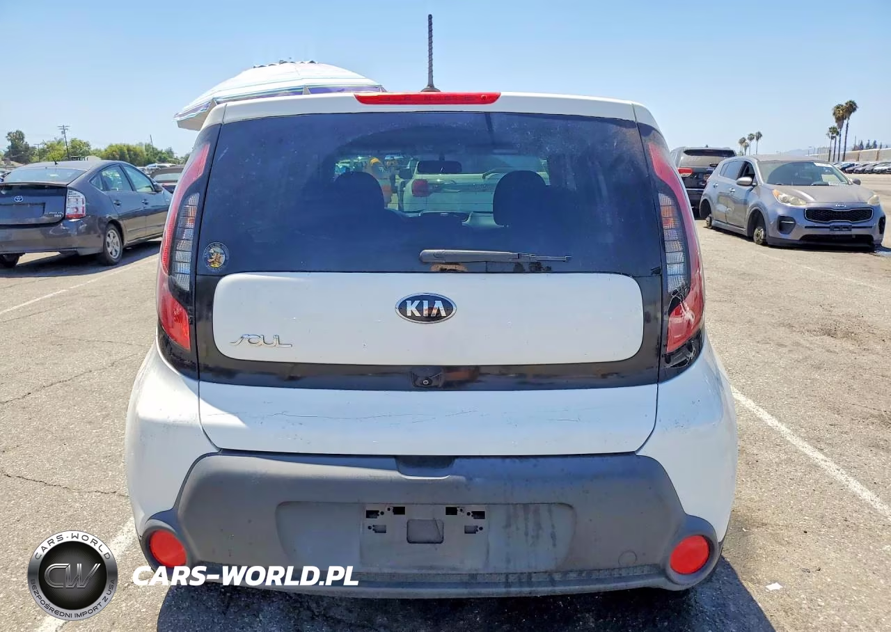 2015 Kia Soul + VIN:KNDJP3A57F7159870 - 6