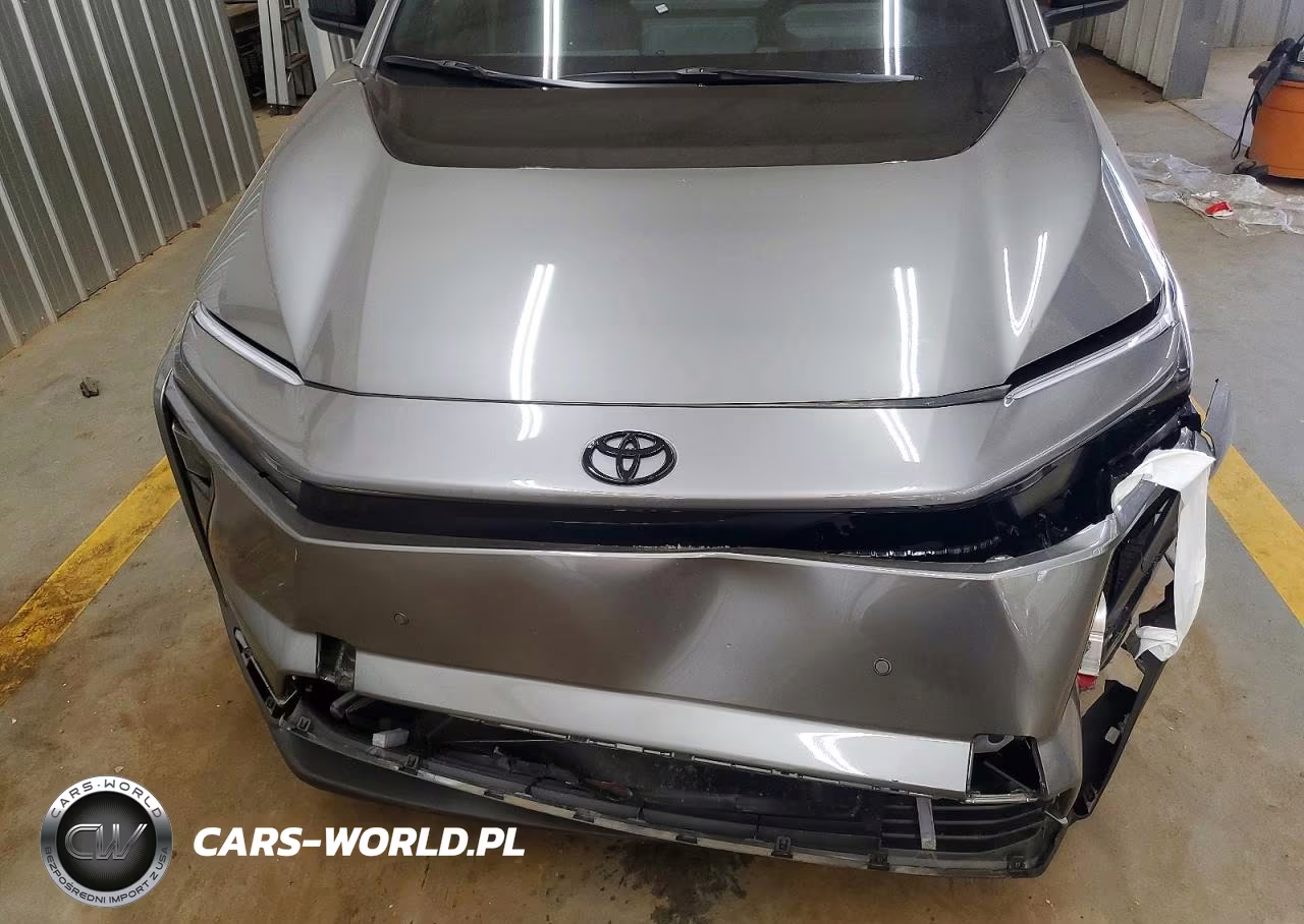 2026 Toyota Bz Xle VIN:JTMBDAFB5TJ013787 - 12