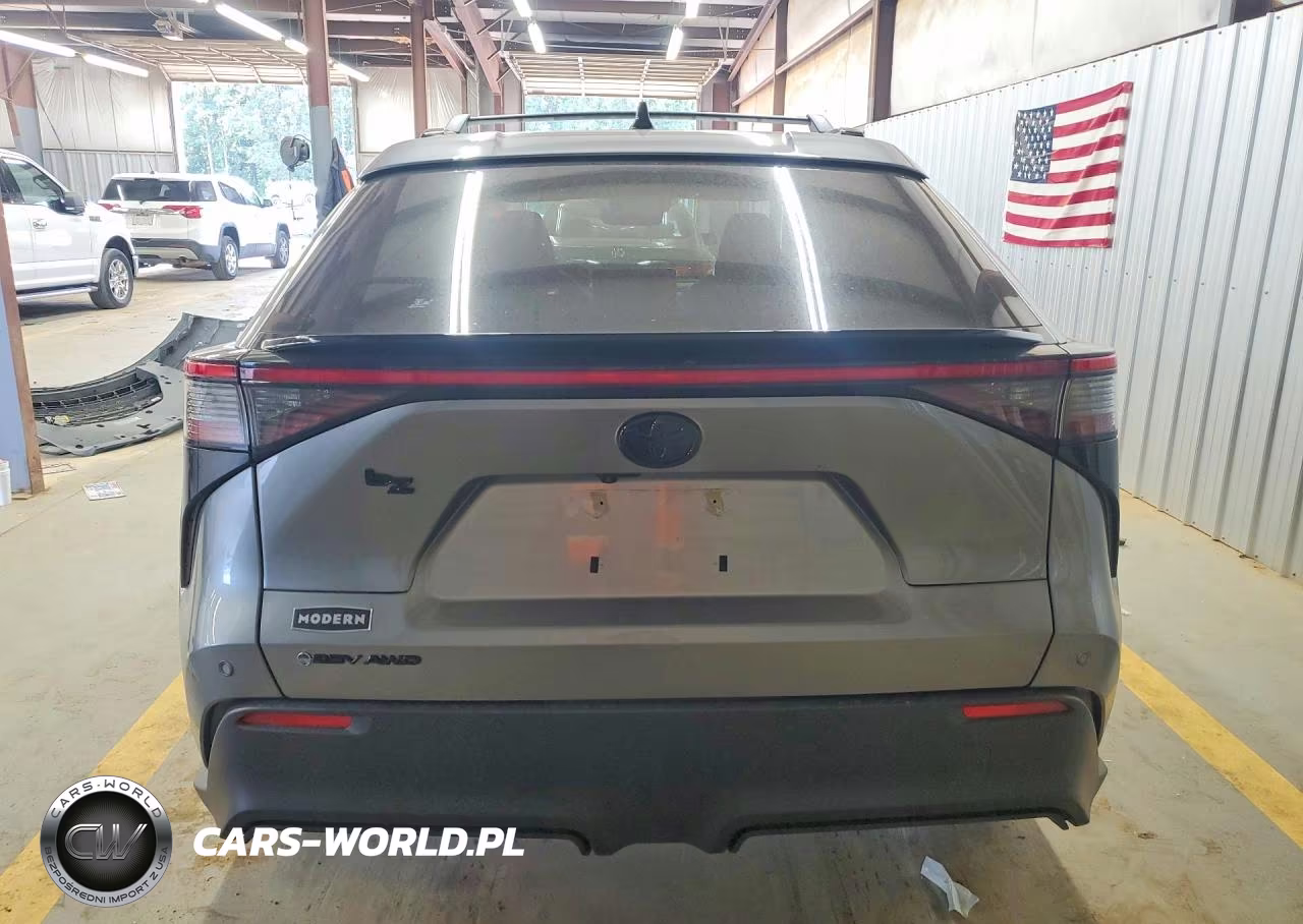 2026 Toyota Bz Xle VIN:JTMBDAFB5TJ013787 - 6