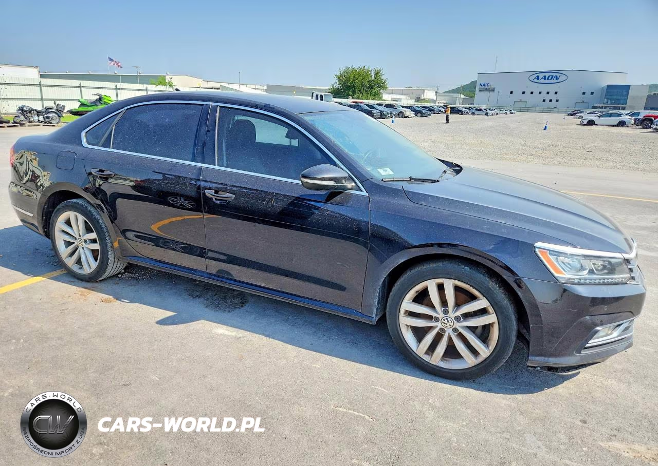 2018 Volkswagen Passat Se VIN:1VWBA7A36JC009807 - 4