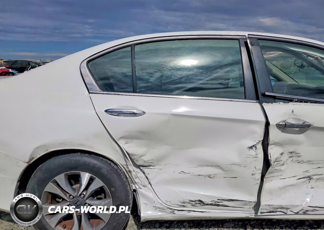 2013 Honda Accord Lx VIN:1HGCR2F30DA087366 - 10