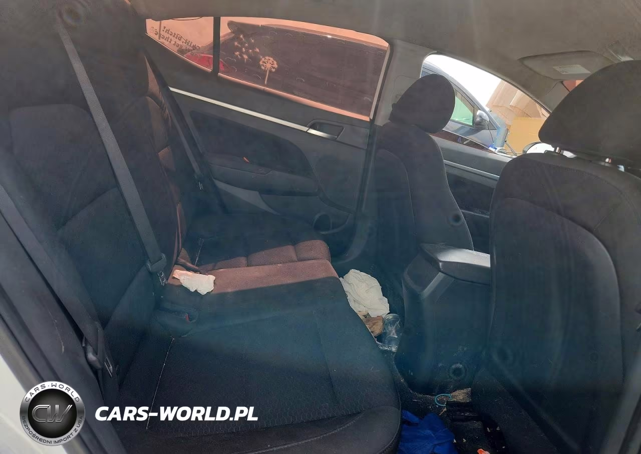 2019 Hyundai Elantra Sel VIN:5NPD84LF0KH475302 - 10