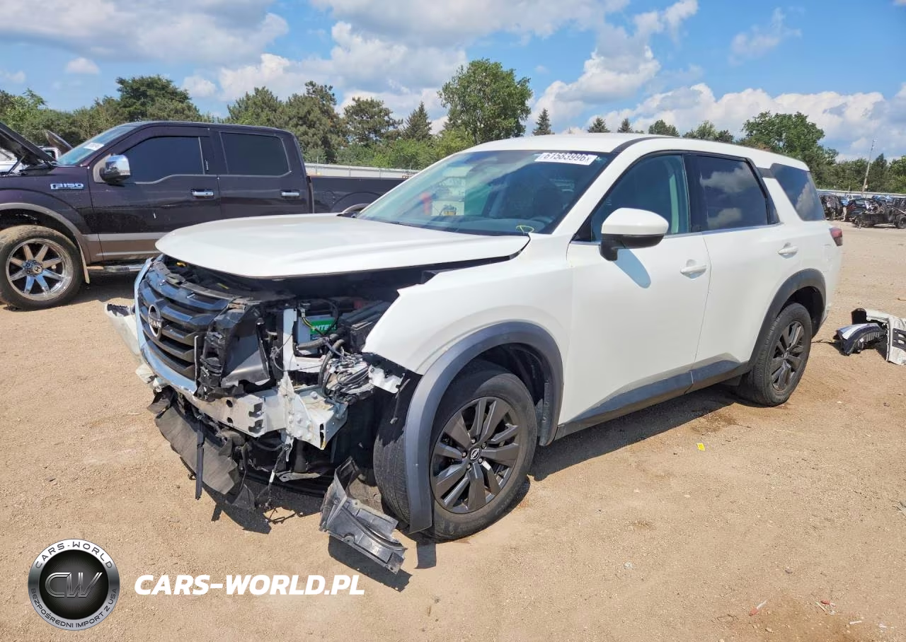 2022 Nissan Pathfinder S