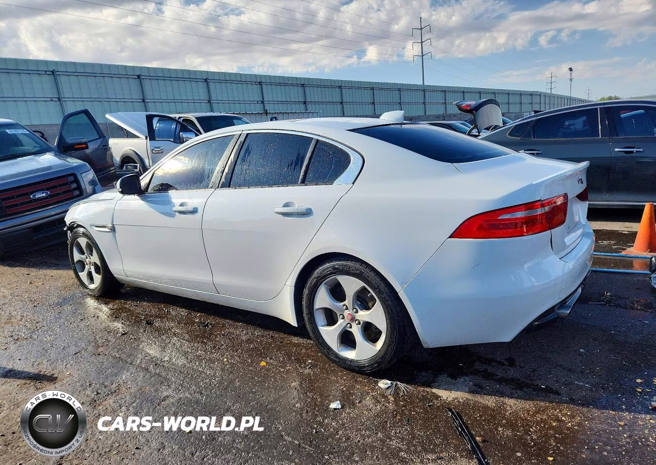 2017 Jaguar Xe VIN:SAJAR4BG0HA977531 - 2