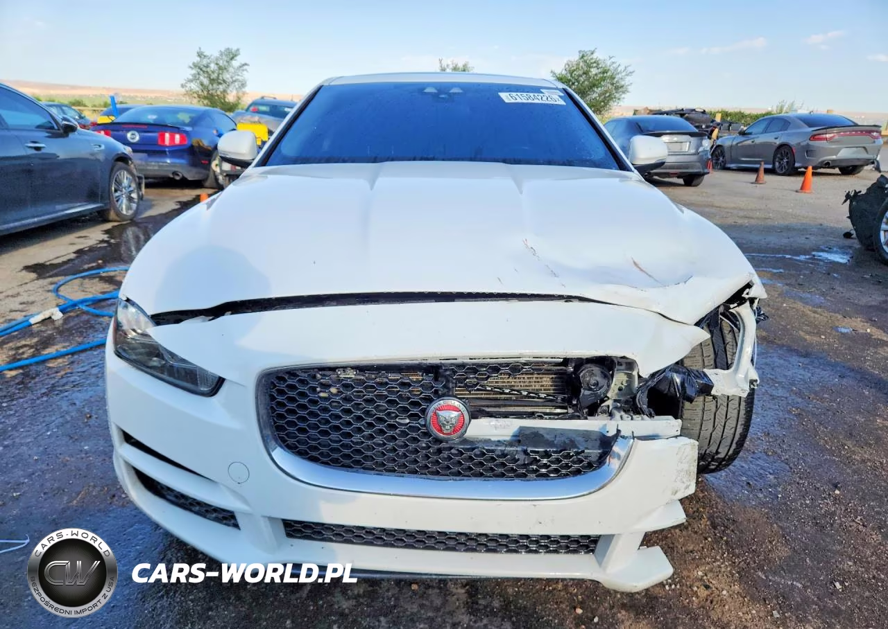 2017 Jaguar Xe VIN:SAJAR4BG0HA977531 - 5