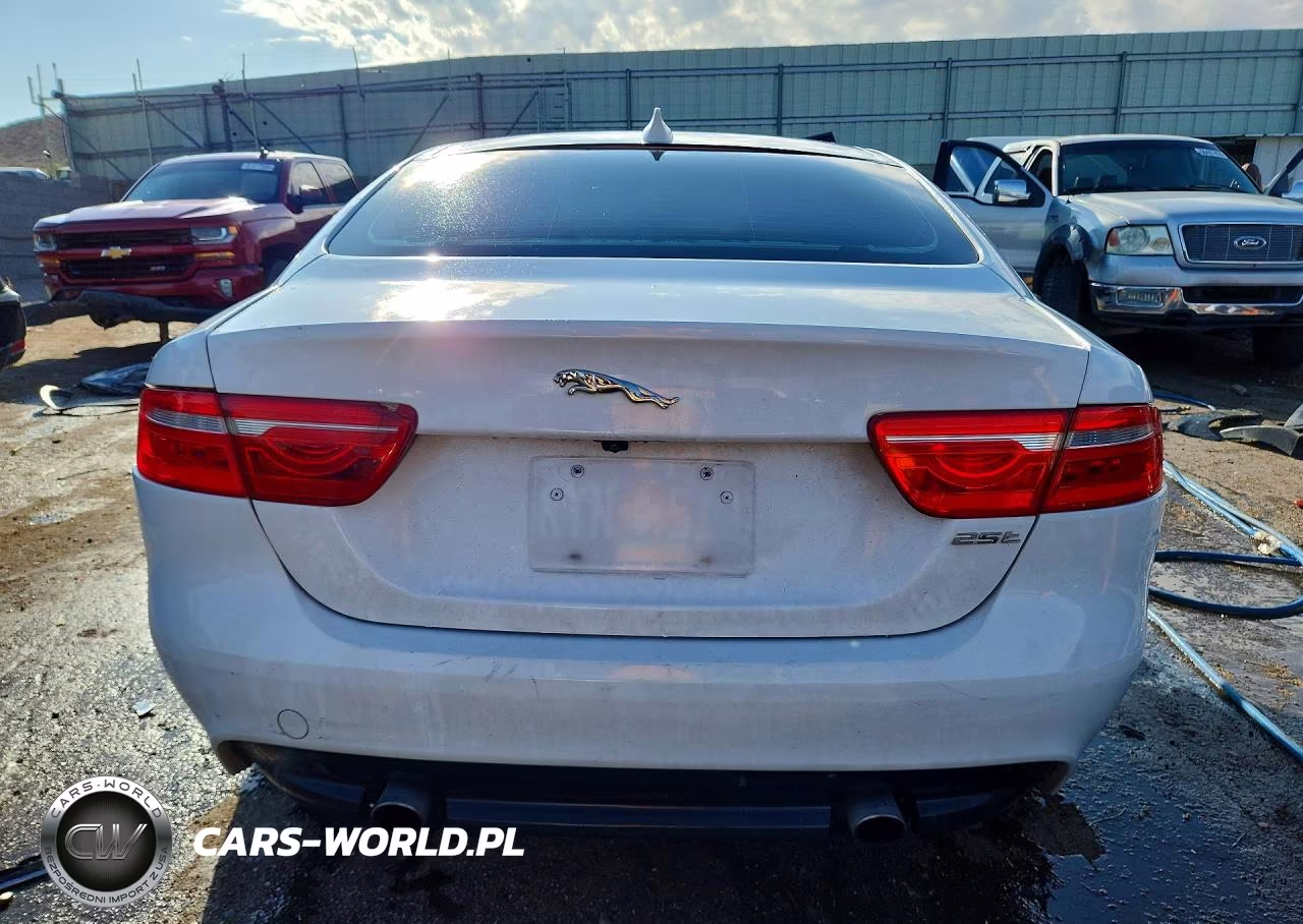 2017 Jaguar Xe VIN:SAJAR4BG0HA977531 - 6