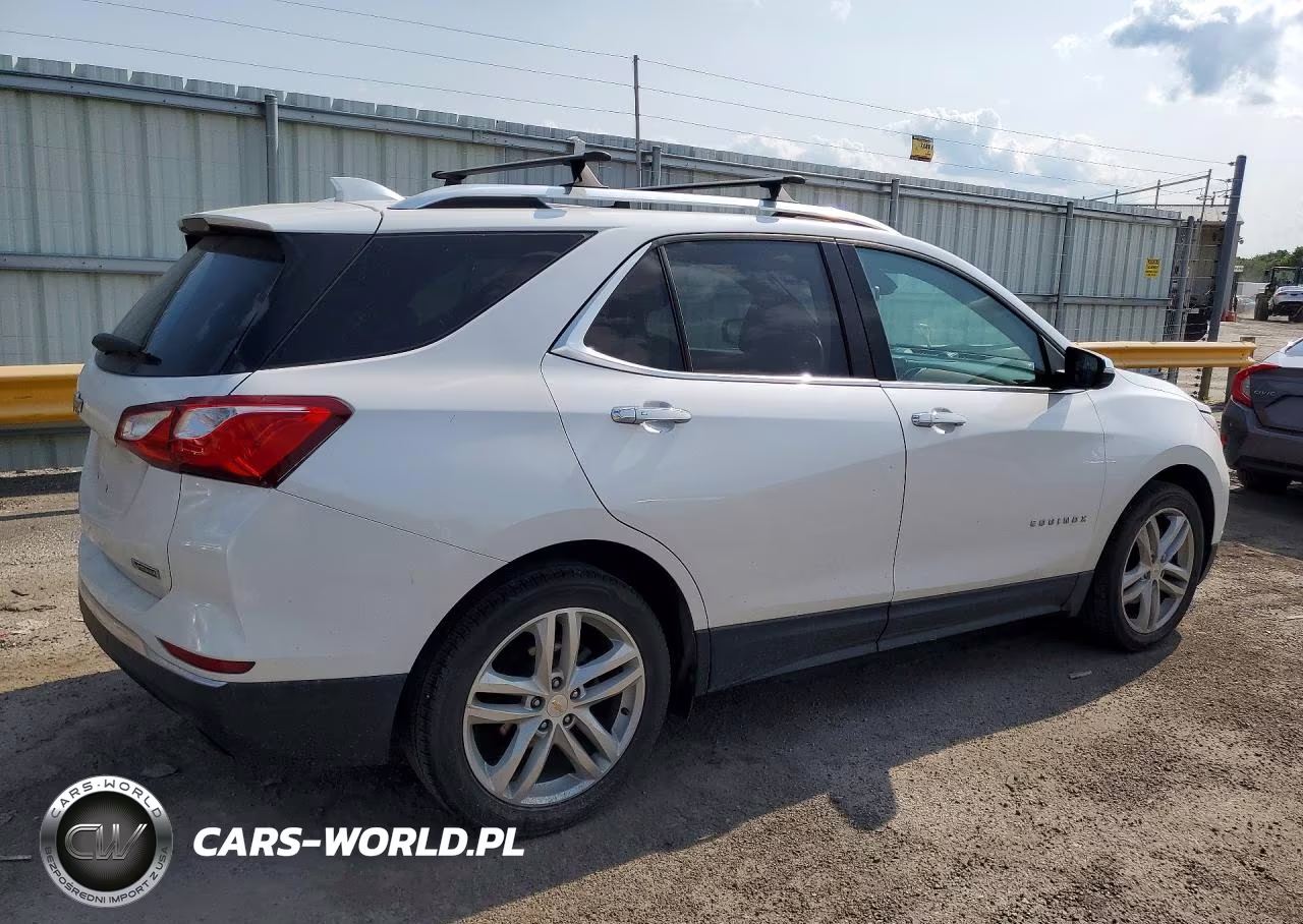 2018 Chevrolet Equinox Premier VIN:2GNAXNEX5J6178098 - 3