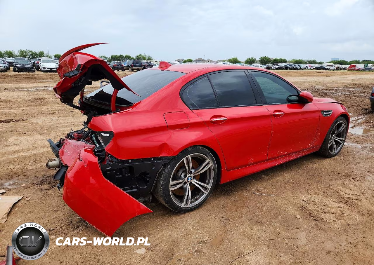 2013 BMW M5 VIN:WBSFV9C59DC773134 - 3