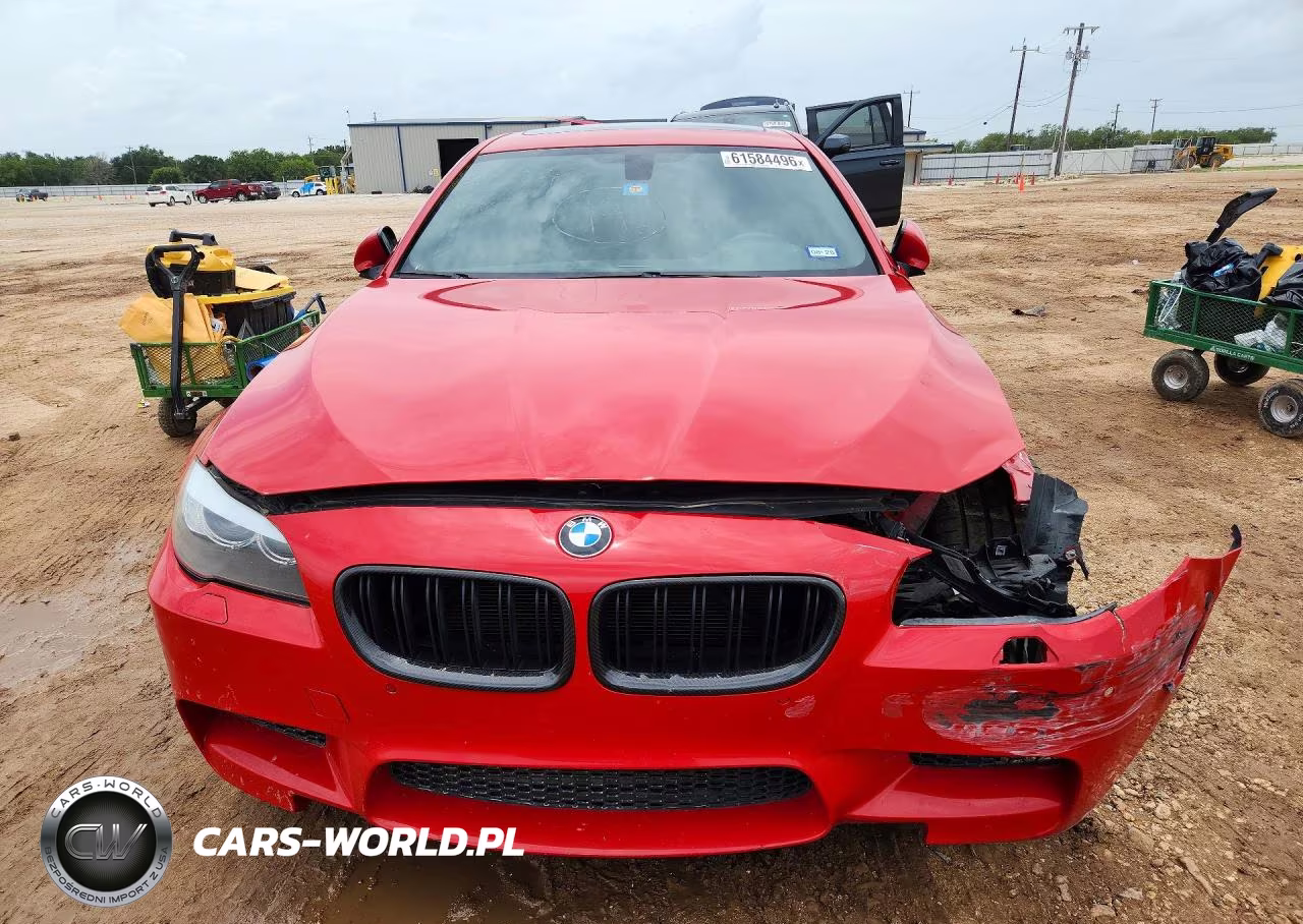 2013 BMW M5 VIN:WBSFV9C59DC773134 - 5