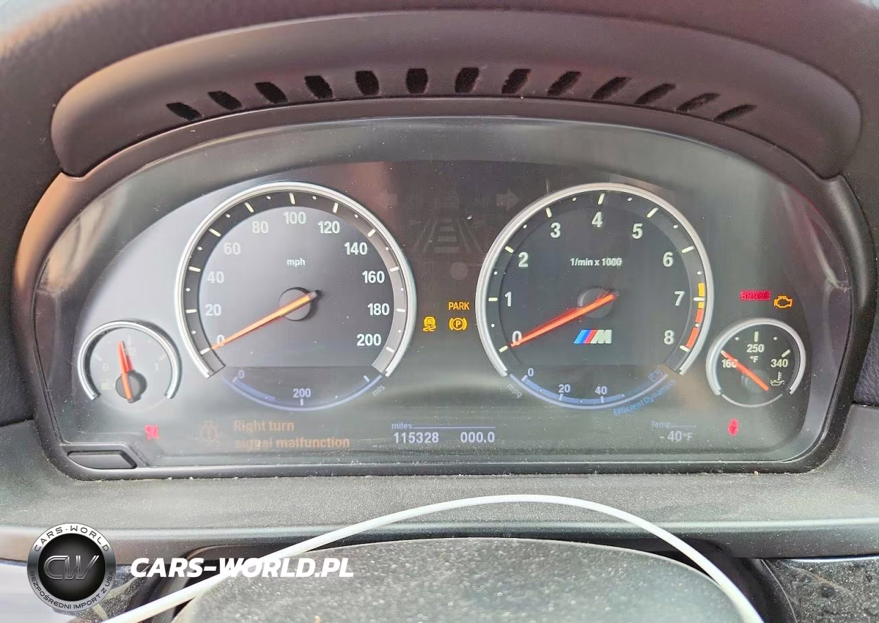 2013 BMW M5 VIN:WBSFV9C59DC773134 - 9