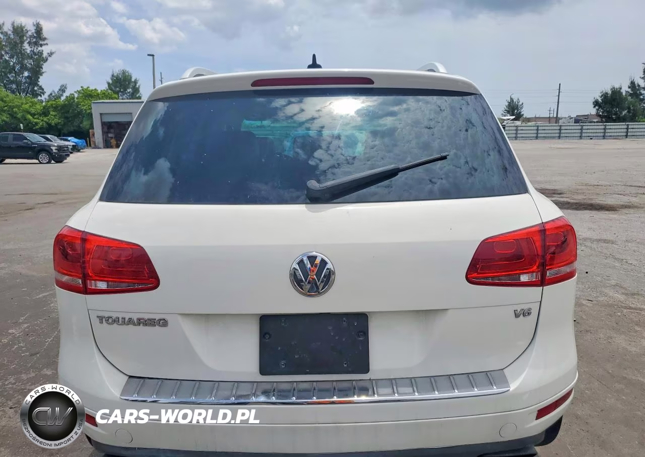 2011 Volkswagen Touareg V6 VIN:WVGFF9BP5BD002471 - 6