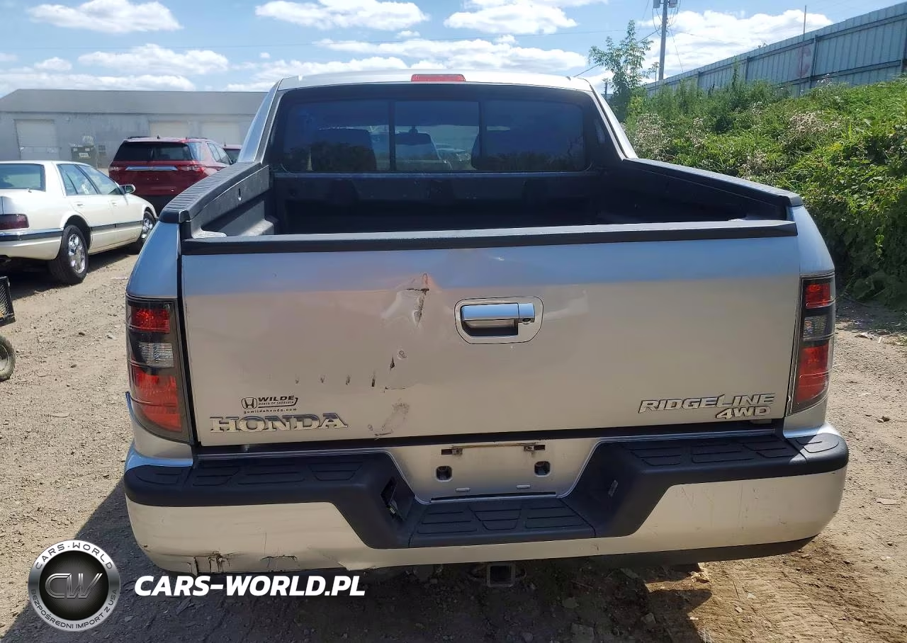 2013 Honda Ridgeline Sport VIN:5FPYK1F78DB011124 - 6
