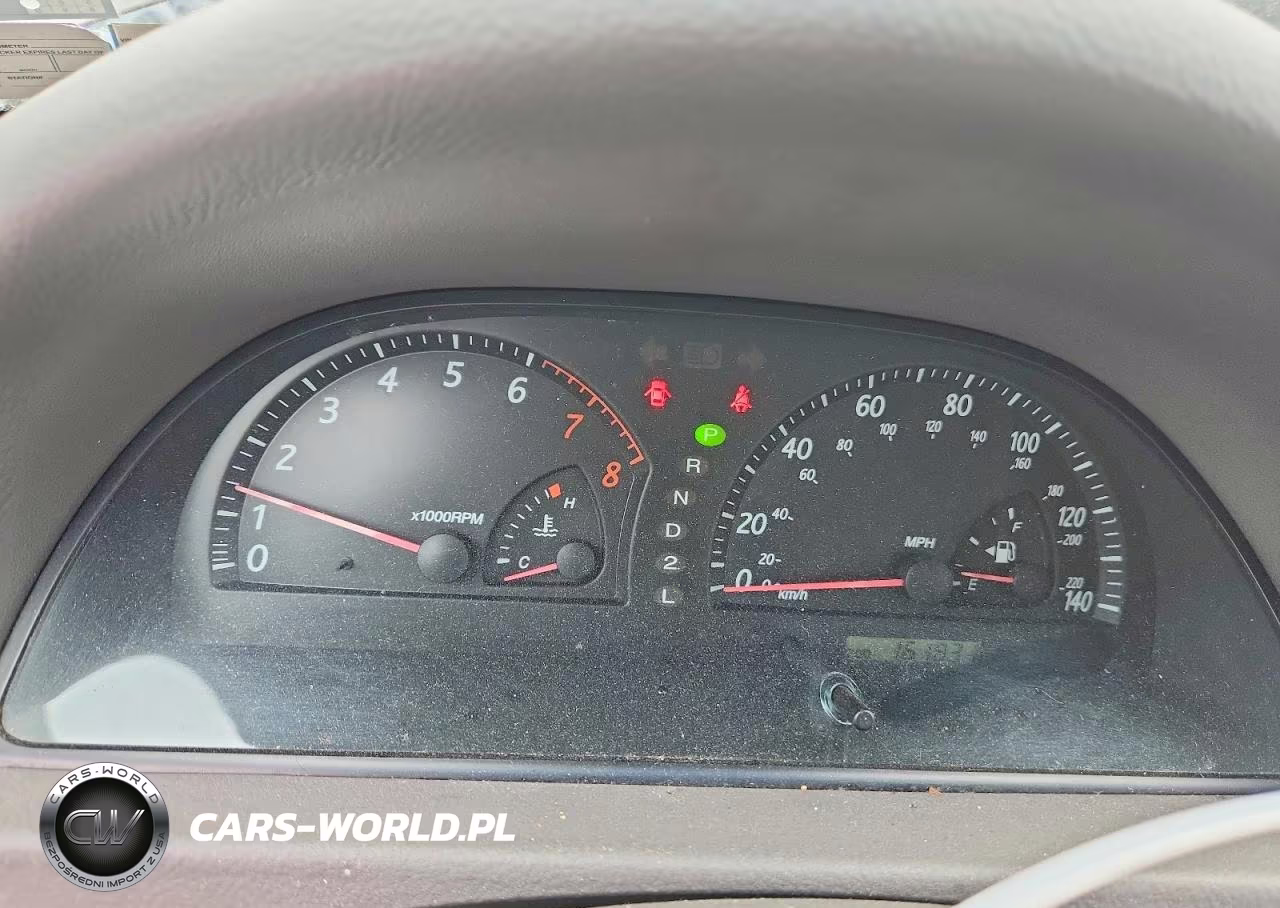 2002 Toyota Camry Xle VIN:4T1BE32KX2U575594 - 9