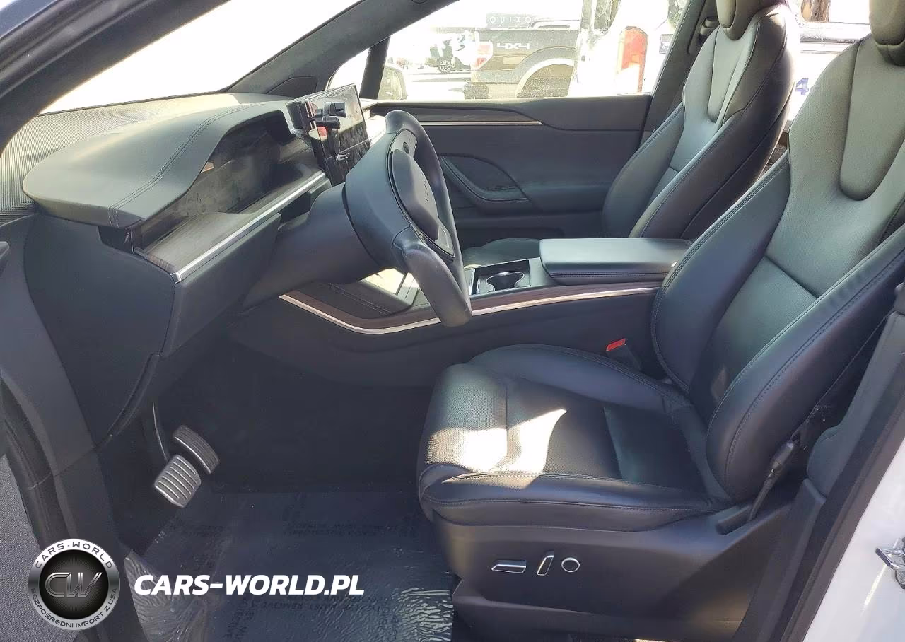 2023 Tesla Model X VIN:7SAXCDE51PF378263 - 7