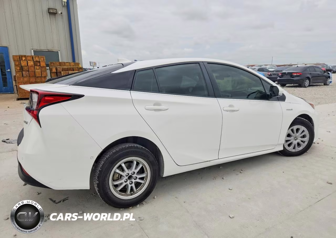 2020 Toyota Prius Le VIN:JTDKARFU9L3116191 - 3
