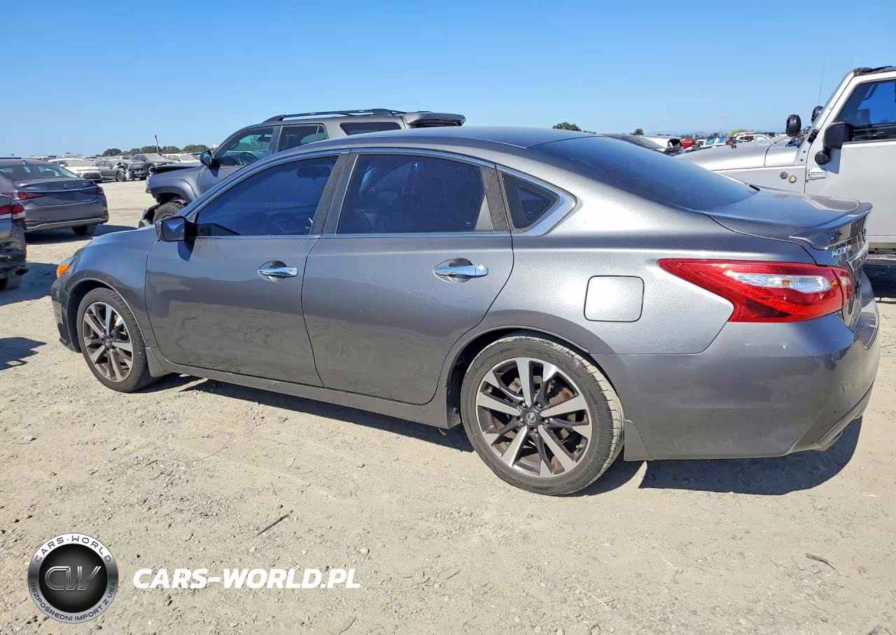 2016 Nissan Altima 2.5 Sr VIN:1N4AL3AP1GC135673 - 2