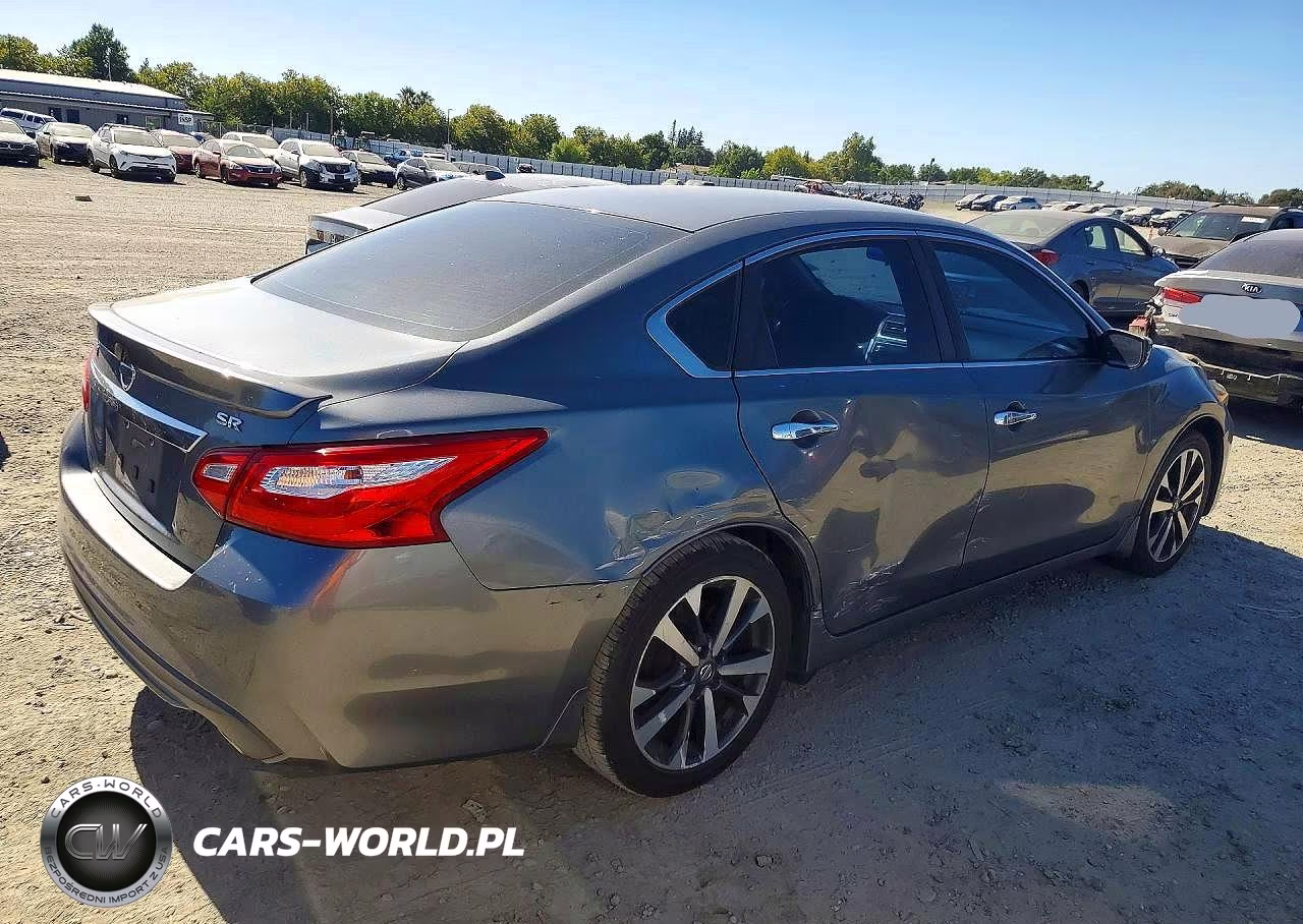 2016 Nissan Altima 2.5 Sr VIN:1N4AL3AP1GC135673 - 3