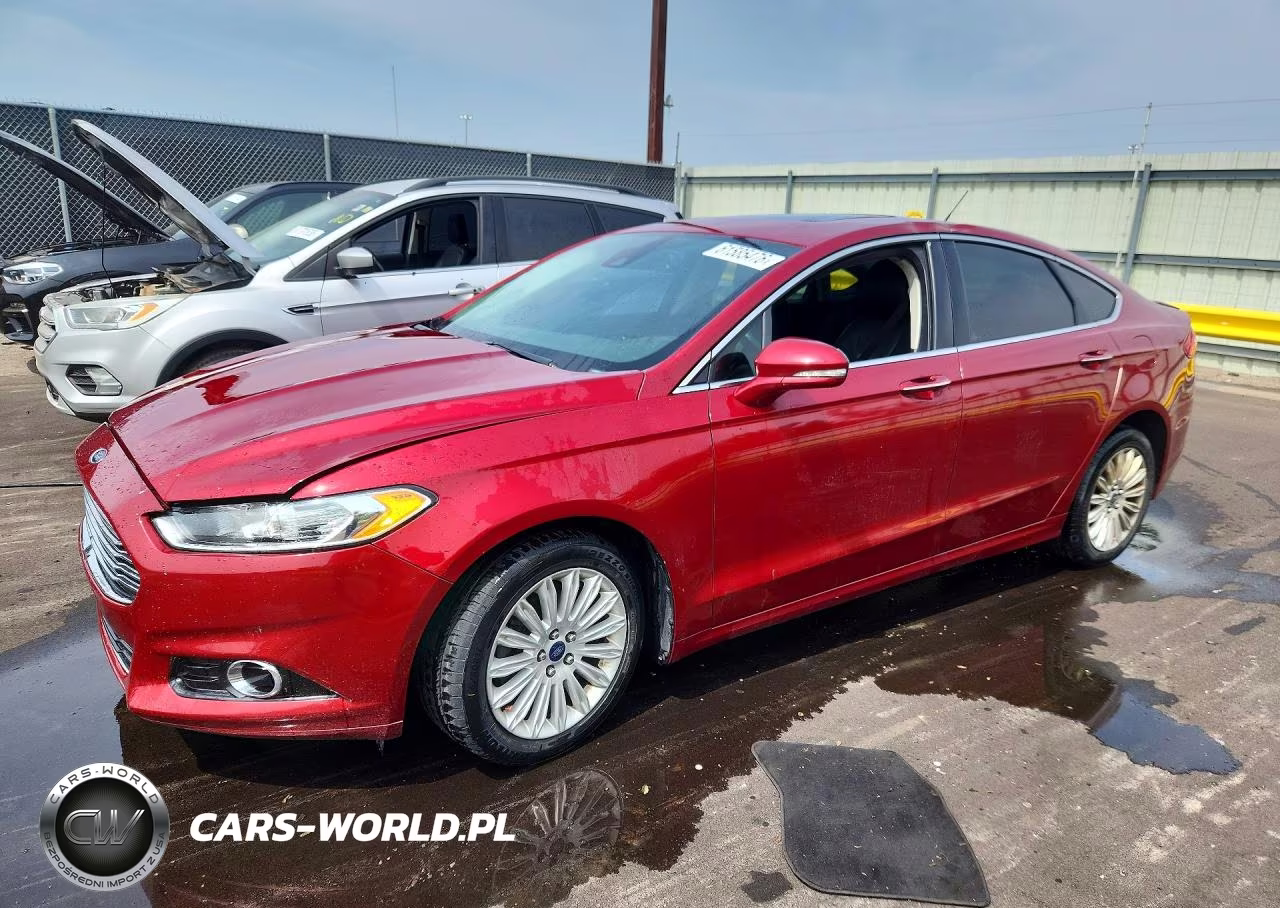 2016 Ford Fusion Titanium – zdjęcie 1 z 12