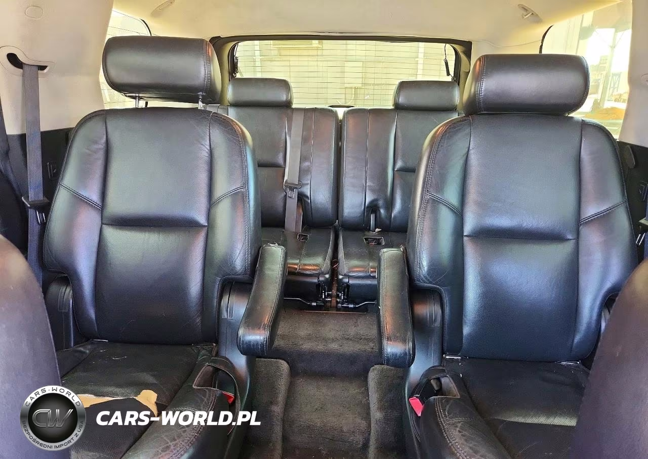 2007 Cadillac Escalade Luxury VIN:1GYEC638X7R286036 - 10