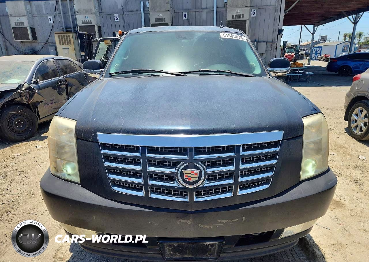 2007 Cadillac Escalade Luxury VIN:1GYEC638X7R286036 - 5