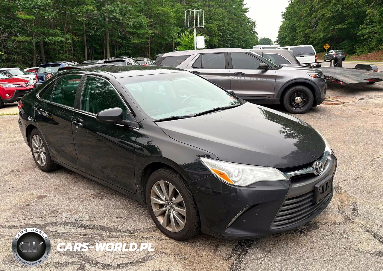 2017 Toyt Camry Le – zdjęcie 1 z 10