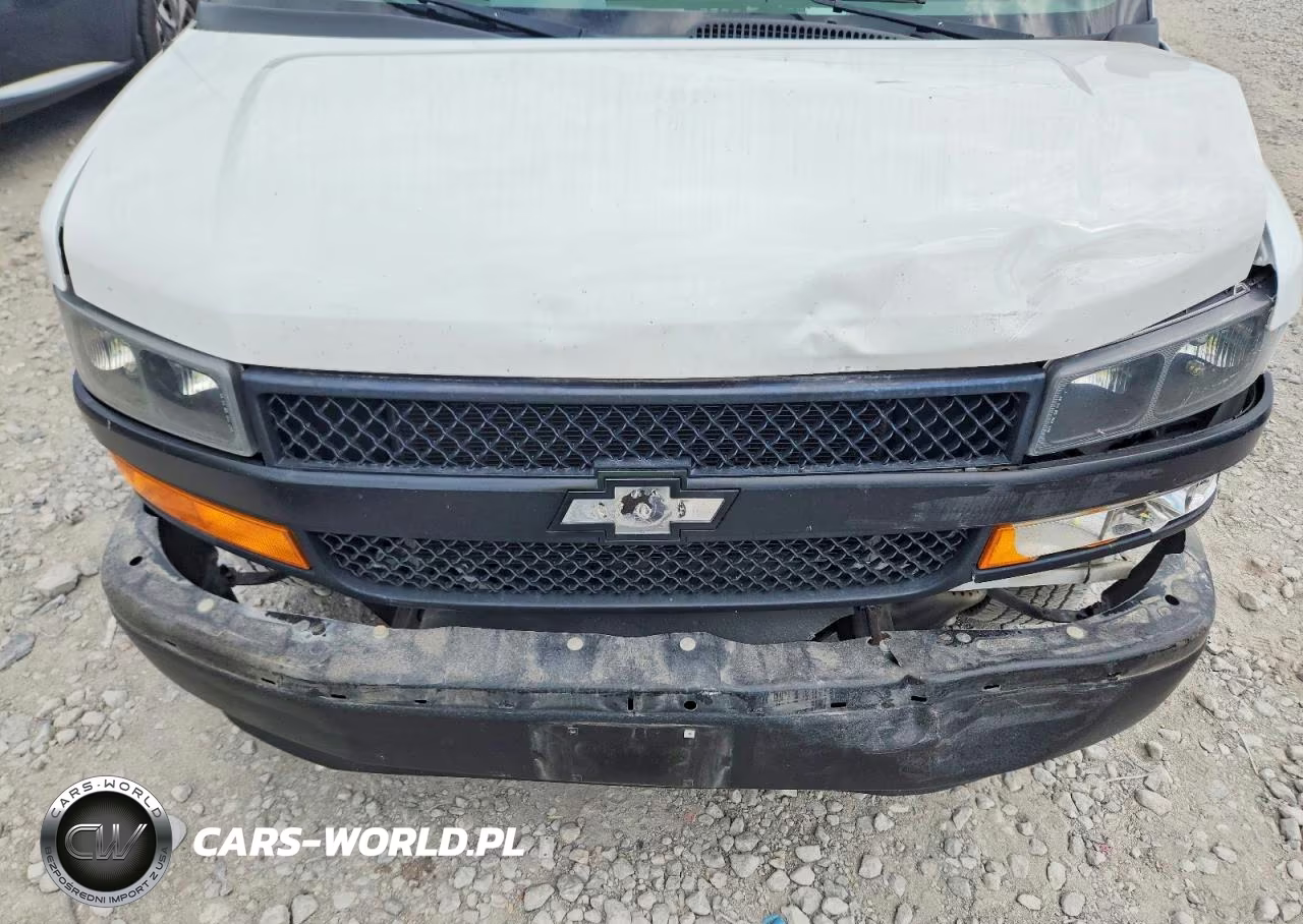2018 Chevrolet Express G2500 VIN:1GCWGAFP0J1337733 - 11