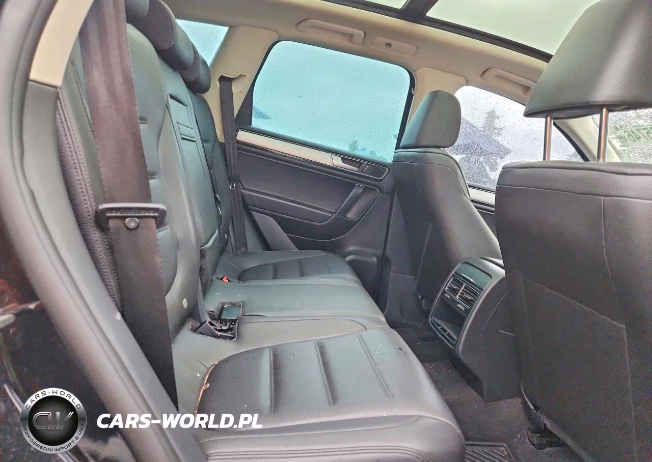 2015 Volkswagen Touareg V6 Tdi VIN:WVGEP9BP8FD005699 - 11